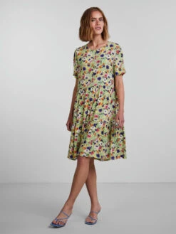 Pieces PCSAGA MIDI DRESS -Piece Clothing Shop 17119589 DaiquiriGreen 1008299 007