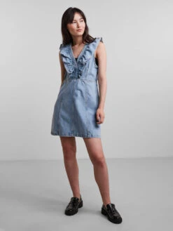 Pieces PCNAMIR DENIM DRESS -Piece Clothing Shop 17122096 LightBlueDenim 005