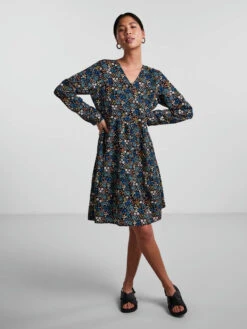 Pieces PCLAKA DRESS -Piece Clothing Shop 17129504 Black 1029258 005