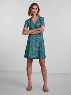 Pieces PCFRISA MINI DRESS -Piece Clothing Shop 17133943 SimplyGreen 1007219 005