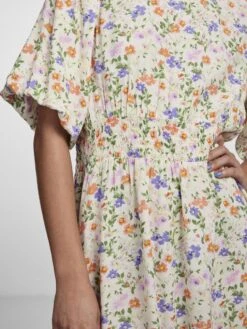 Pieces PCKORINE PUFF SLEEVED DRESS -Piece Clothing Shop 17137962 VanillaIce 1028723 006